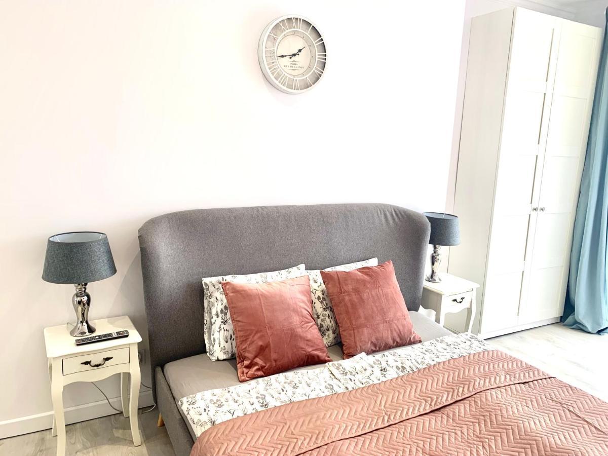 Apartamenty Sienkiewicza - Bezplatny Parking, Centrum, Park, Fv Kielce Extérieur photo